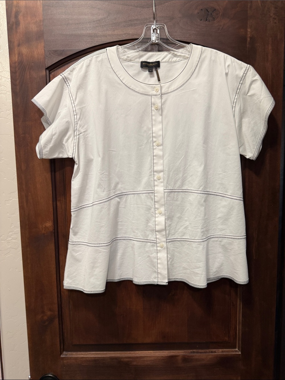 Donna Karan White Short Sleeve Button-Down Top with Black Contrast Stitching